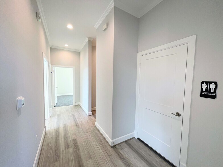 More Photos Of 7700 Preston Rd, Frisco Medical For Sale