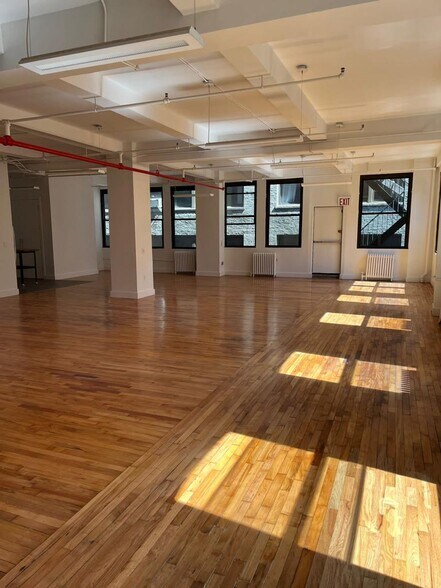 More Photos Of 141 W 28th St, New York Loft Creative Space For Lease