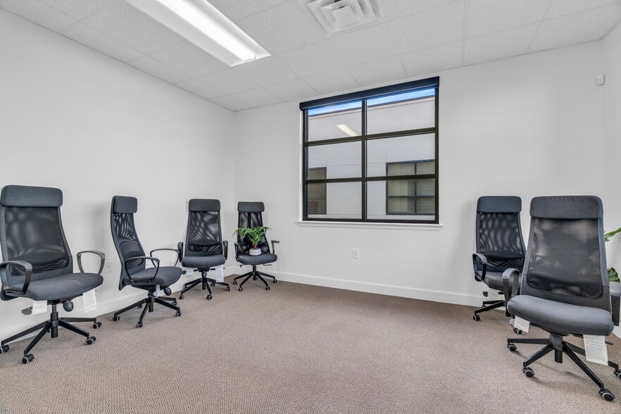 More Photos Of 8118 Fry Rd, Cypress Medical For Sale