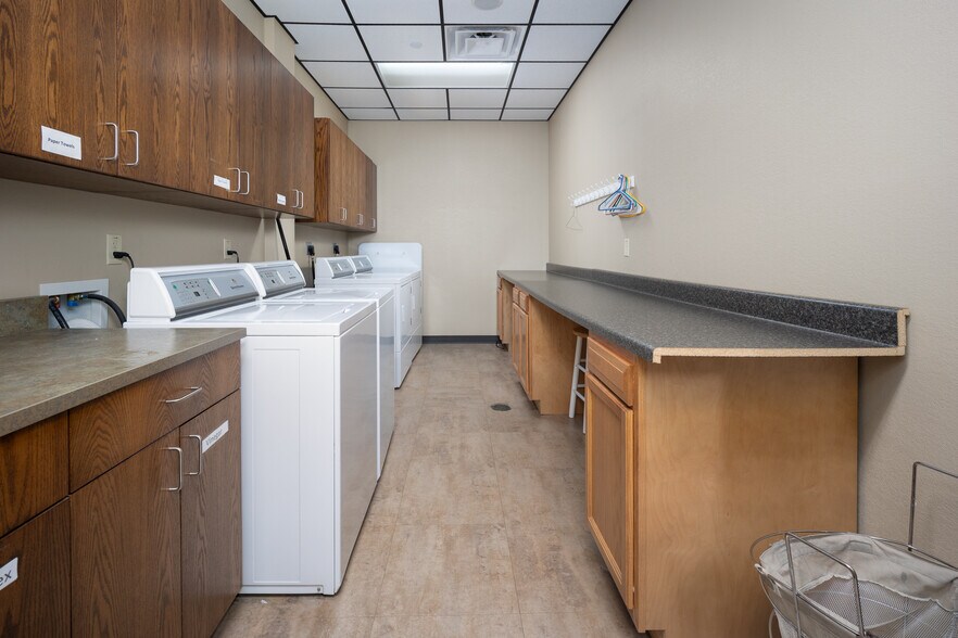 More Photos Of 4200 Carriage Way, Weatherford Medical For Lease