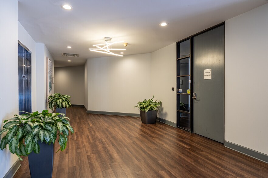 More Photos Of 4215 Southpoint Blvd, Jacksonville Medical For Lease
