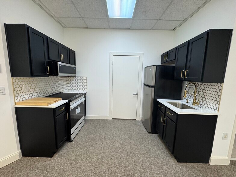 More Photos Of 501 Bramson Ct, Mount Pleasant Medical For Sale