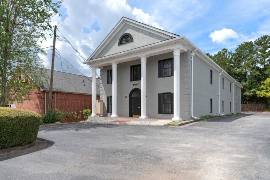 More Photos Of 4047 Holcomb Bridge Rd, Peachtree Corners Loft Creative Space For Lease