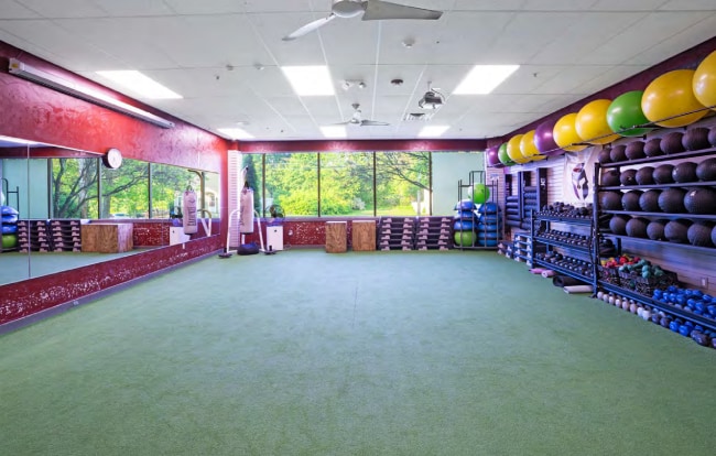 More Photos Of 1047 Providence Rd, Whitinsville Freestanding For Sale