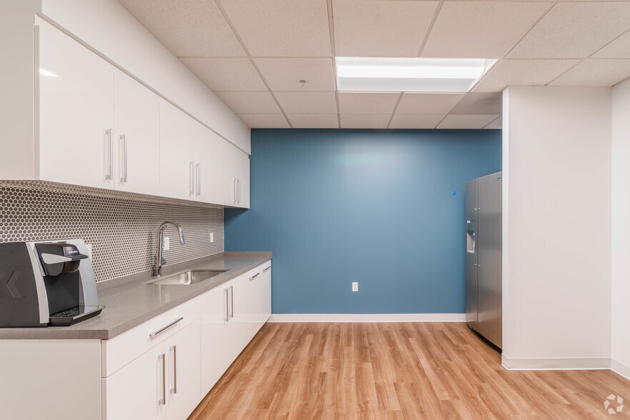 More Photos Of 7927 Jones Branch Dr, McLean Office For Lease