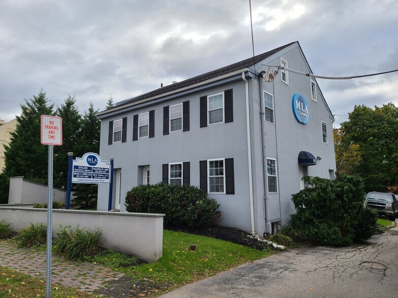 More Photos Of 644 W Germantown Pike, Lafayette Hill Office For Lease
