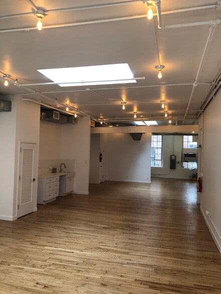 More Photos Of 52 Greene St, New York Storefront Retail Office For Lease