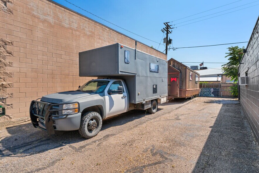 More Photos Of 1492 Ammons St, Denver Light Distribution For Lease