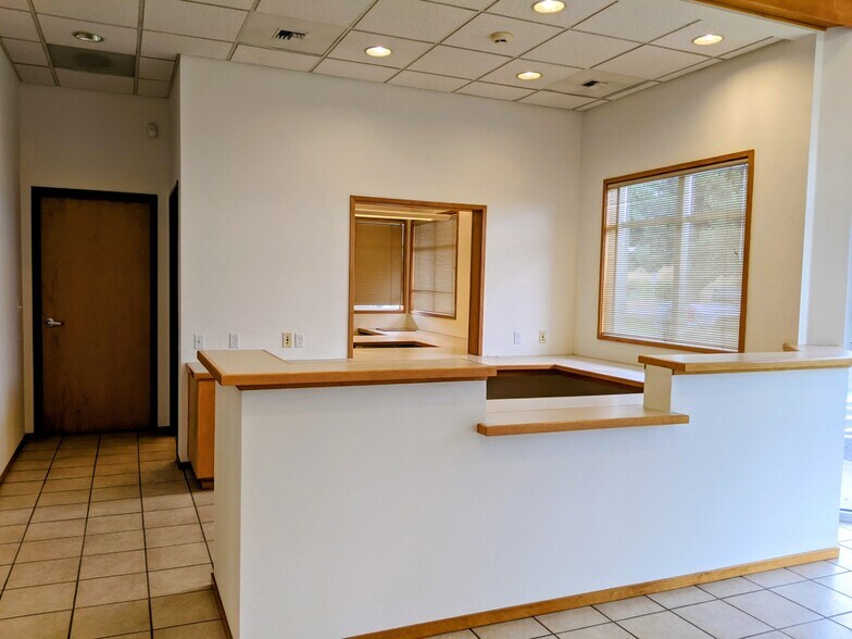 More Photos Of 7320 NE St Johns Rd, Vancouver Distribution For Lease