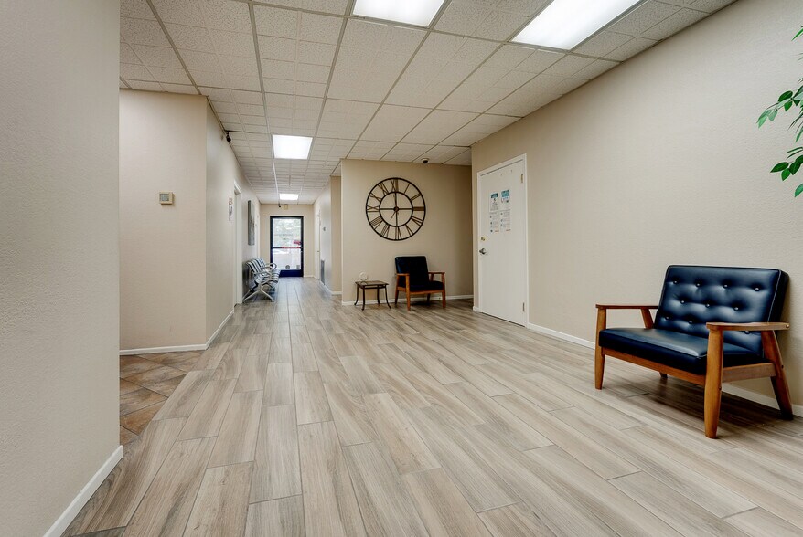 More Photos Of 1344 W 6th St, Corona Office For Sale