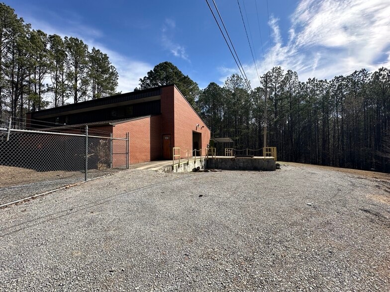 More Photos Of 115 Eastman Ave, Gadsden Manufacturing For Lease