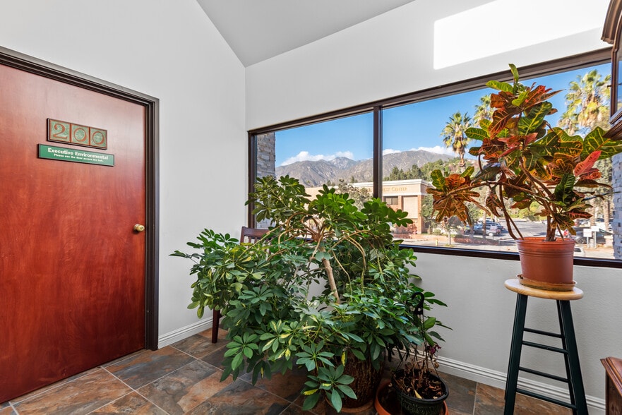 More Photos Of 310 E Foothill Blvd, Arcadia Medical For Sale