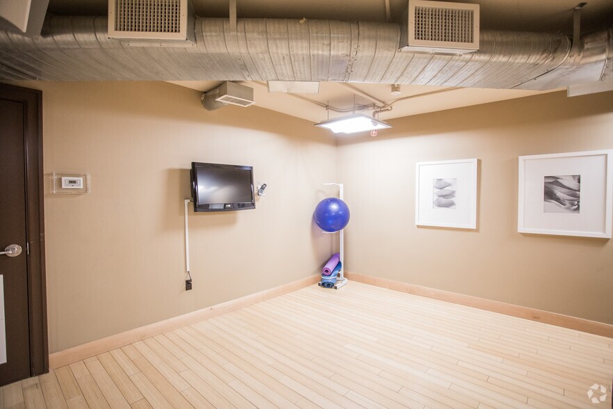 More Photos Of 8710 Cameron St, Silver Spring Apartments For Lease