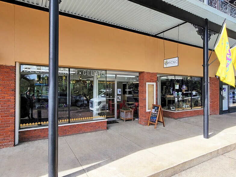 More Photos Of 520-524 Front St, Natchitoches Storefront Retail Residential For Sale