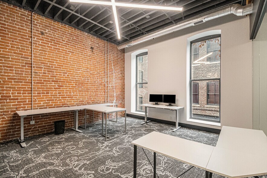 More Photos Of 1209 Harney St, Omaha Office Residential For Sale