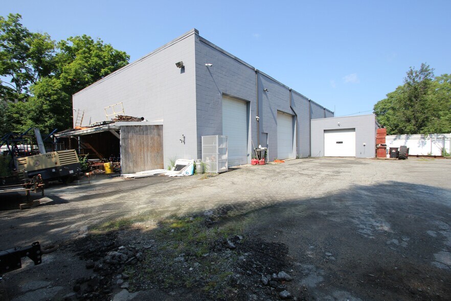 More Photos Of 3 Washington St, North Reading Warehouse For Sale