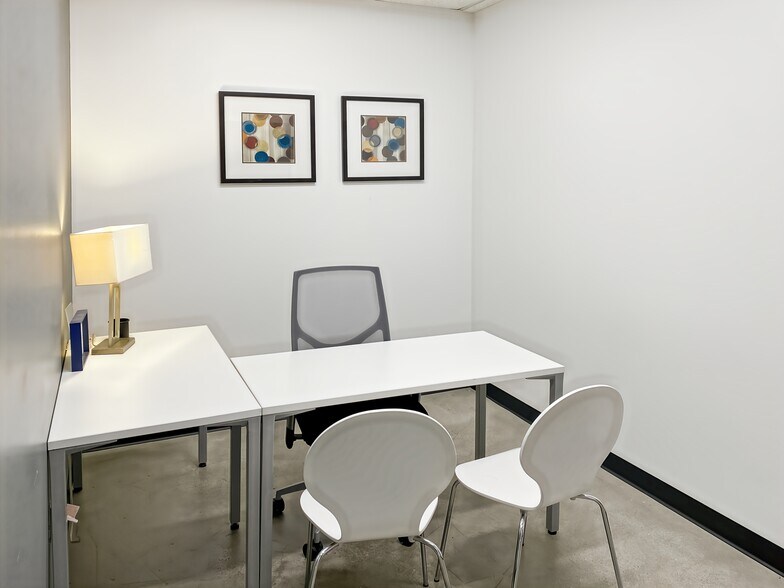 More Photos Of 3401 Mallory Ln, Franklin Coworking Space