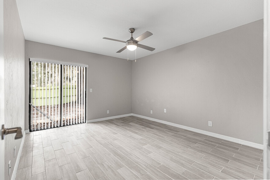 More Photos Of 4151 SE 22nd Ave, Ocala Apartments For Sale