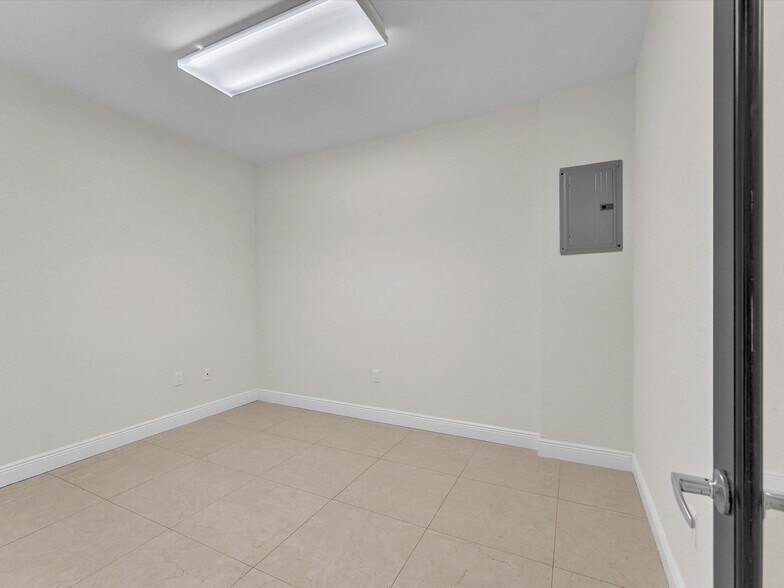 More Photos Of 2470 NW 102nd Pl, Doral Storefront Retail Office For Sale