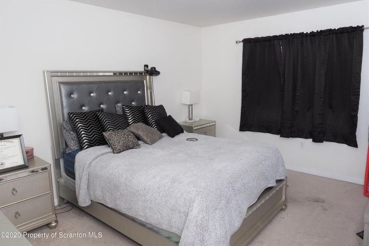 More Photos Of 662 S Keyser Ave, Scranton Apartments For Sale