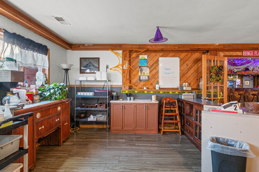 More Photos Of N4183 4th Ave, Hancock Bar For Sale