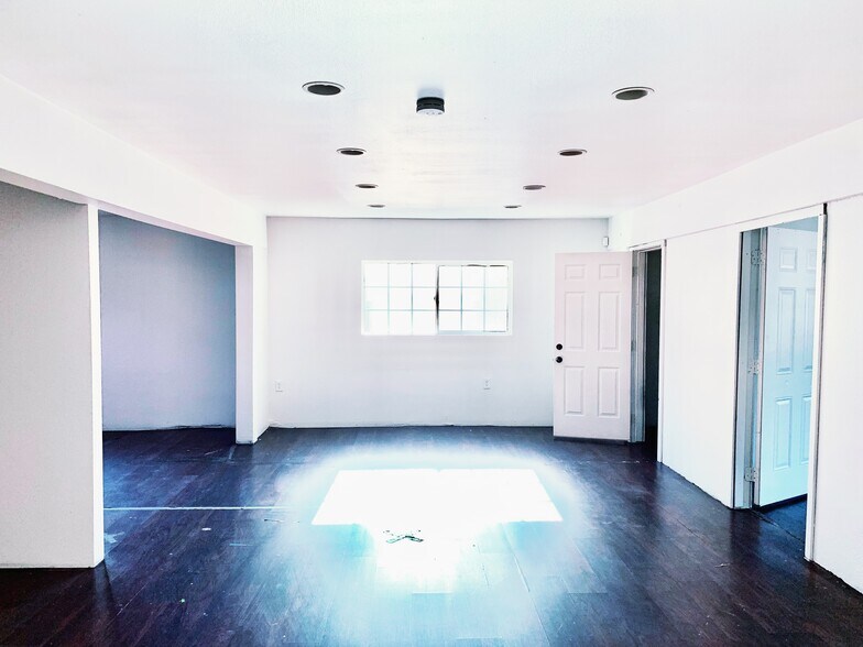 More Photos Of 3520 W Slauson Ave, Los Angeles Daycare Center For Lease