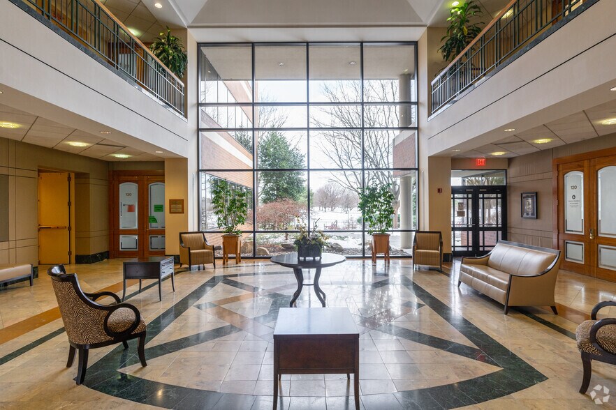More Photos Of 1525 Valley Center Pky, Bethlehem Office For Lease