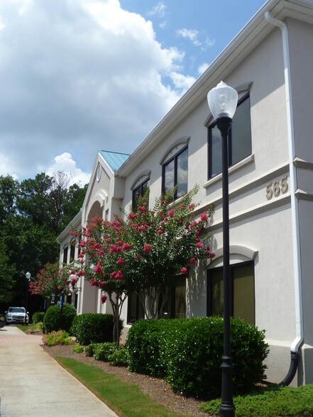 More Photos Of 565 Old Norcross Rd, Lawrenceville Medical For Lease