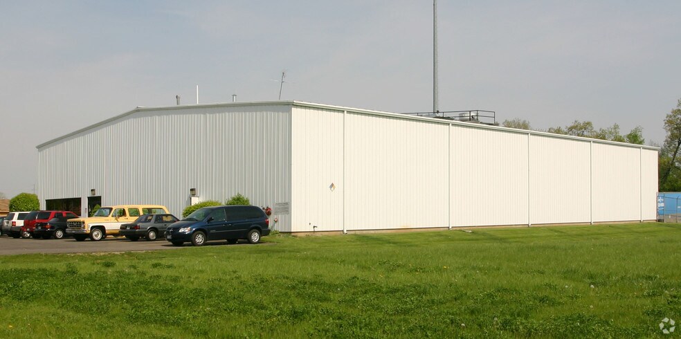 More Photos Of 1550 Progress Dr, Springfield Warehouse For Sale