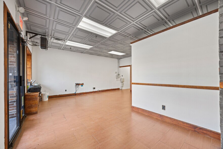 More Photos Of 45-44 Vernon Blvd, Long Island City Apartments For Lease
