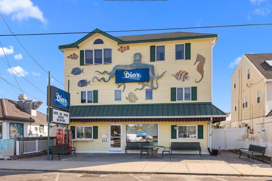 More Photos Of 512 Long Beach Blvd, Surf City Restaurant For Sale