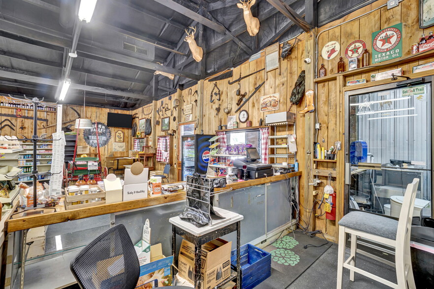 More Photos Of 4033 Geer Hwy, Cleveland General Retail For Sale