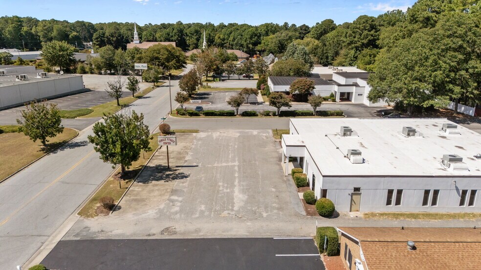 More Photos Of 301 Plaza Dr, Greenville Office Residential For Lease