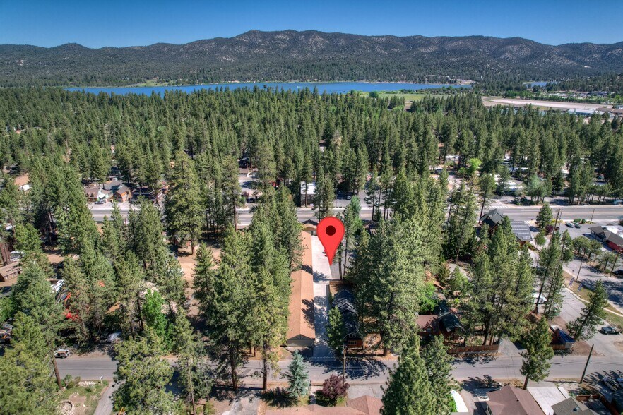 More Photos Of 41659 Big Bear Blvd, Big Bear Lake Office Residential For Lease