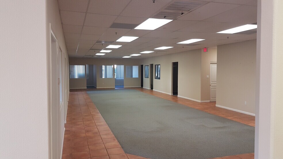 More Photos Of 16921 E Palisades Blvd, Fountain Hills Medical For Sale