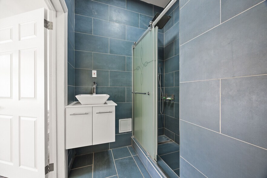 More Photos Of 222 E 51st St, Brooklyn Storefront Retail Residential For Sale