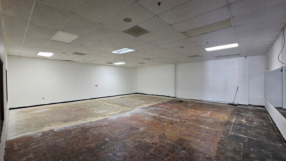 More Photos Of 847 E Main St, Santa Paula Storefront For Sale