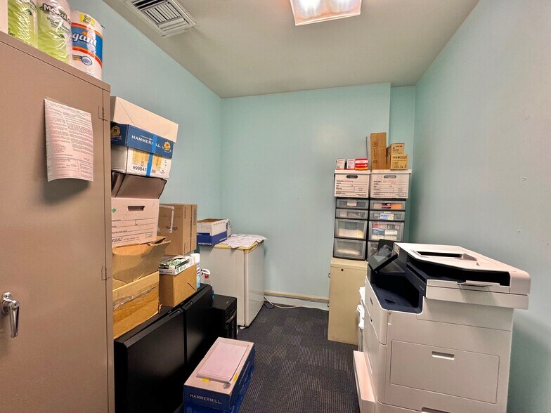 More Photos Of 32-38 Atlantic Ave, Lynbrook Office For Sale