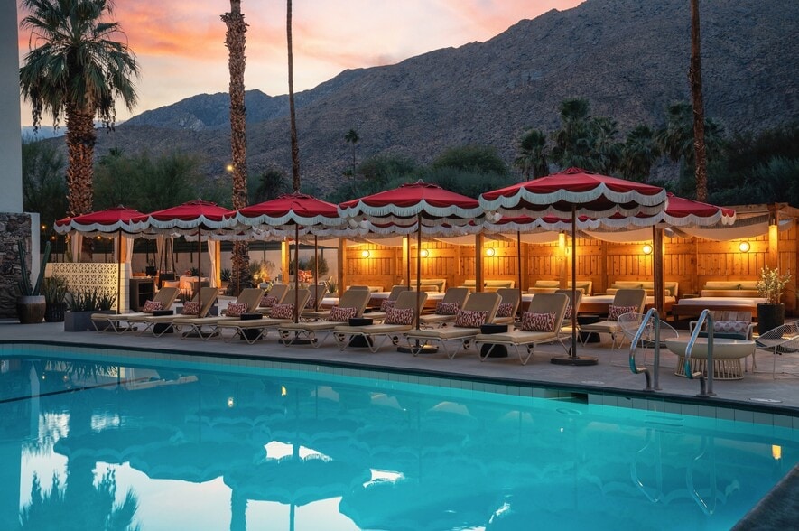 More Photos Of 1700 S Palm Canyon Dr, Palm Springs Hotel For Sale