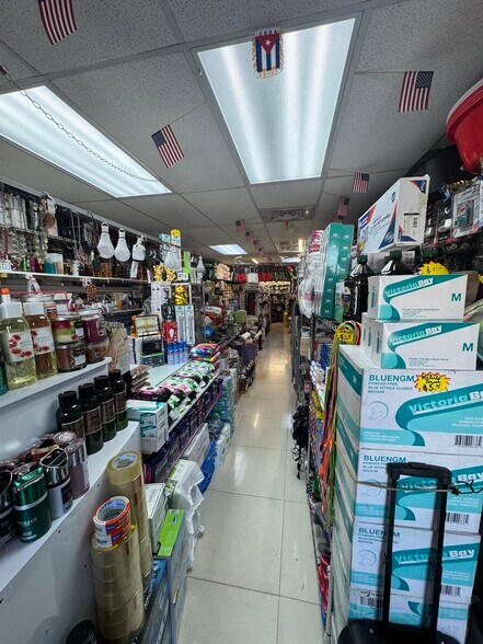 More Photos Of 1352-1380 E 4th Ave, Hialeah Unknown For Lease