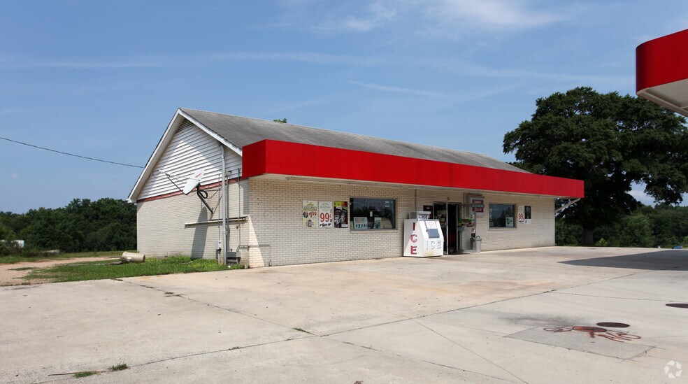Primary Photo Of 1462 Lynwood Dr, Lancaster Convenience Store For Sale
