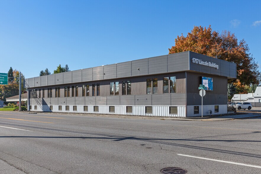 Primary Photo Of 1717 Lincoln Way, Coeur d'Alene Office For Sale