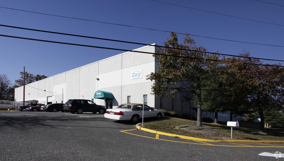 More Photos Of 5 Nicholas Ct, South Brunswick Warehouse For Lease