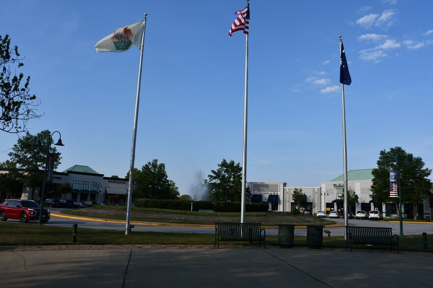 More Photos Of 481 Town Center Pl, Columbia Unknown For Lease