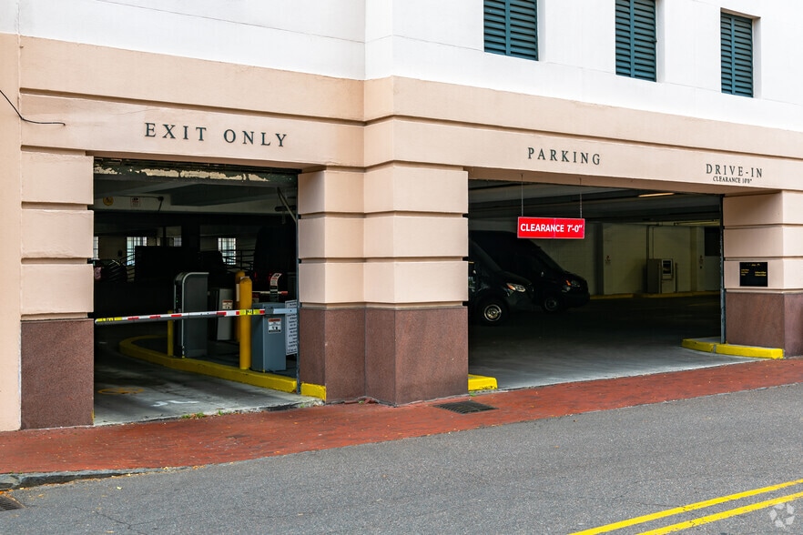 More Photos Of 200 Meeting St, Charleston Office For Sale