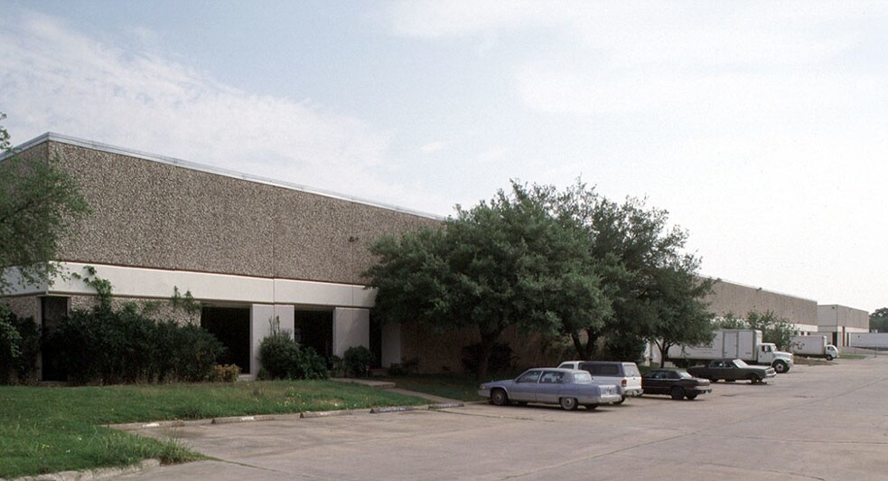 More Photos Of 3434-3446 Lang Rd, Houston Manufacturing For Lease