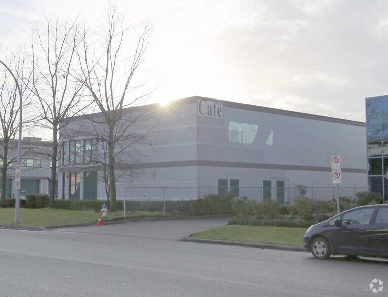 More Photos Of 8207 Swenson Way N, Delta Warehouse For Lease