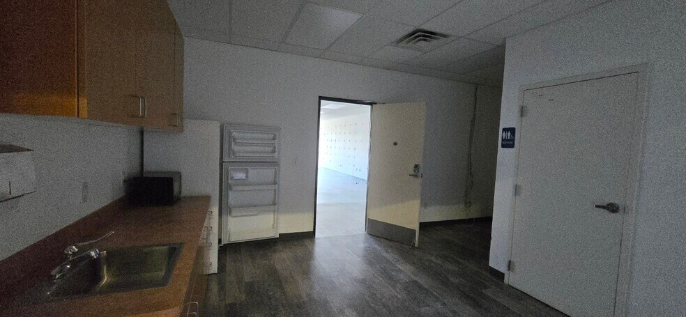 More Photos Of 1200-1260 Gail Gardner Way, Prescott General Retail For Lease