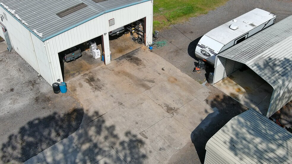 More Photos Of 2390 E International Speedway Blvd, Deland Freestanding For Lease