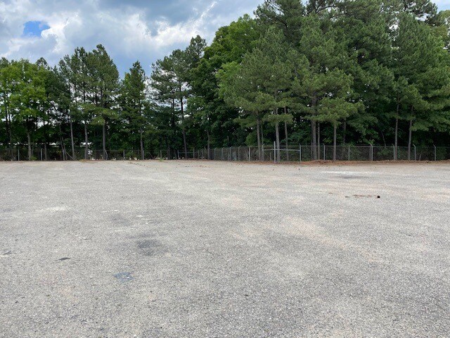 More Photos Of 9725 Express Ln, North Chesterfield Land For Lease